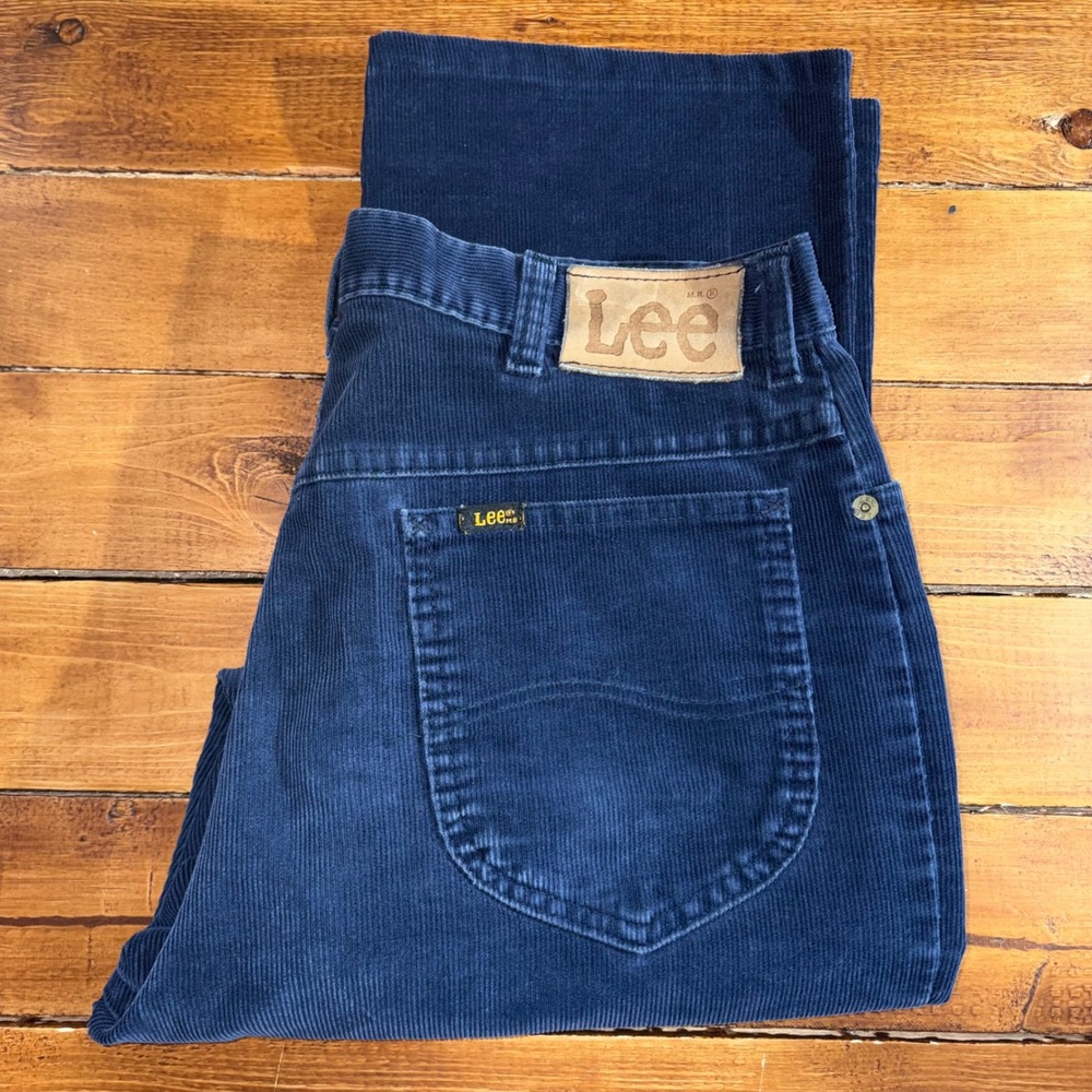 Vintage Lee Corduroy Pants Men *32x27 Blue Straight Leg Made in USA Union Hemmed